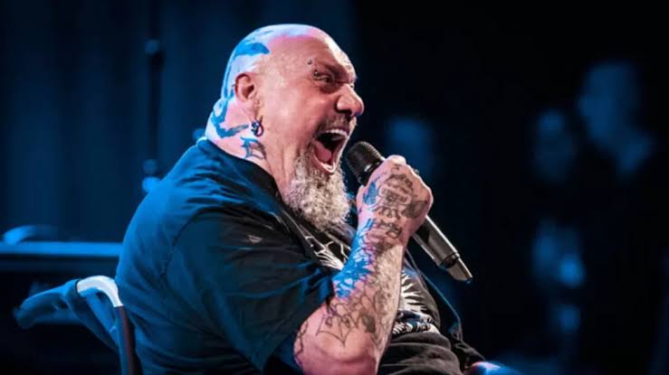 Paul Di’Anno, ex-vocalista do Iron Maiden, morre aos 66 anos