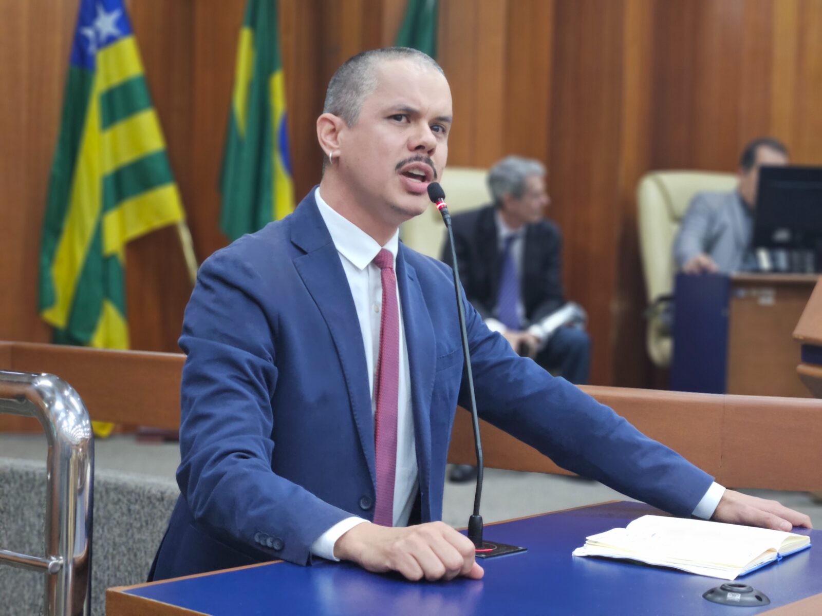 Fabrício Rosa é contra aumento de 20 para 50% como limite de crédito suplementar