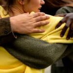 O poder do abraço e os efeitos de sua ausência