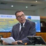 Enquanto deputado estadual, Luiz Cèsar Bueno atuou em defesa das mulheres, dos professores, da educação, da saúde e de infraestrutura para Goiás